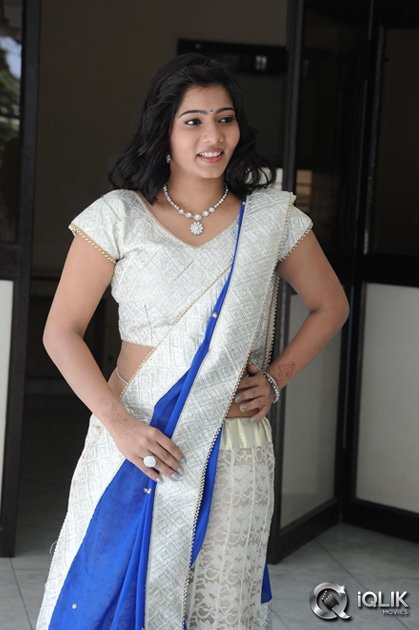 Mithra-at-Dollar-Ki-Maro-Vaipu-Movie-First-Look-Launch